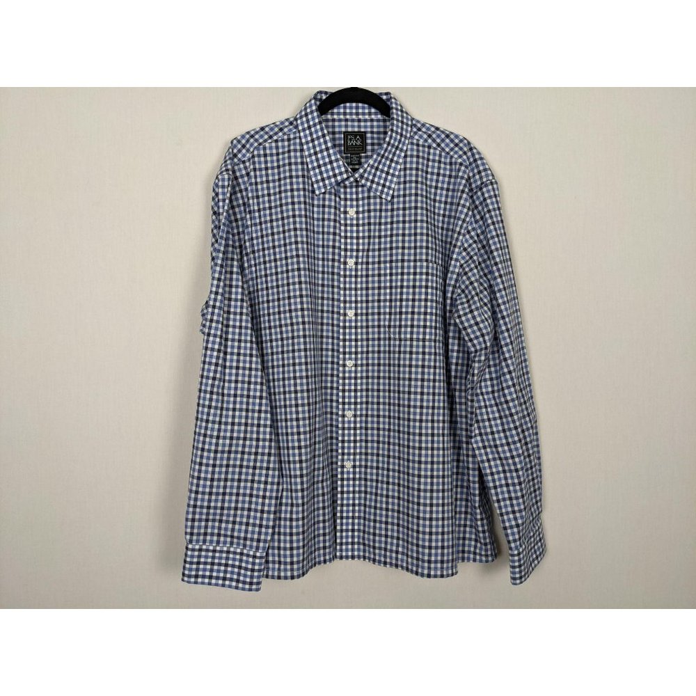 JOS.‎ A. Bank long sleeve button down checked print